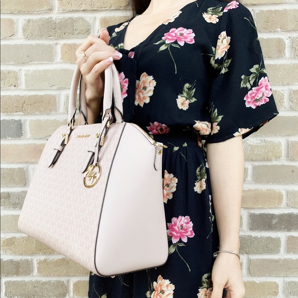 Gaby’sBags👜💕-NWT Michael Kors Satchel &Crossbody - Picture 4 of 4